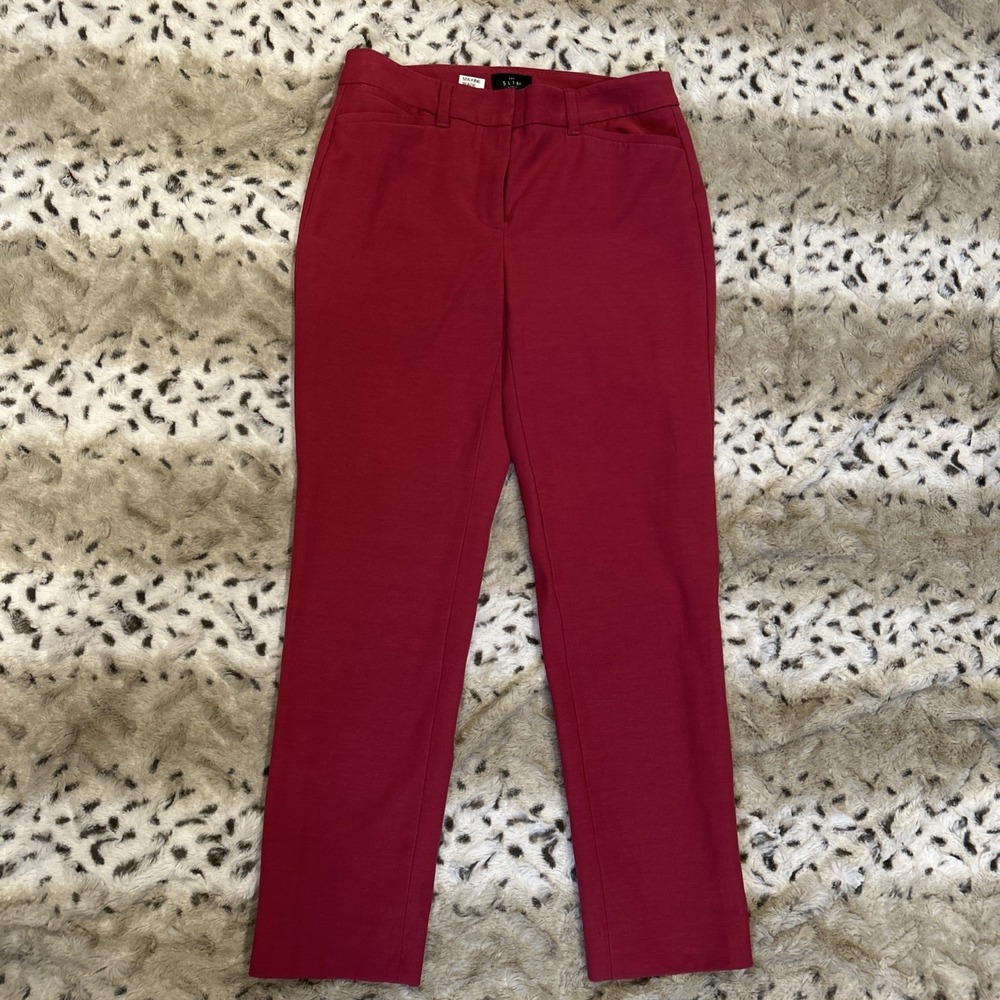 White House‎ Black Market  The Slim Ankle Maroon Size 2 (30x27)